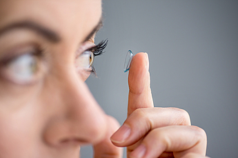 Kontaktlinsen Anpassung Nachkontrolle